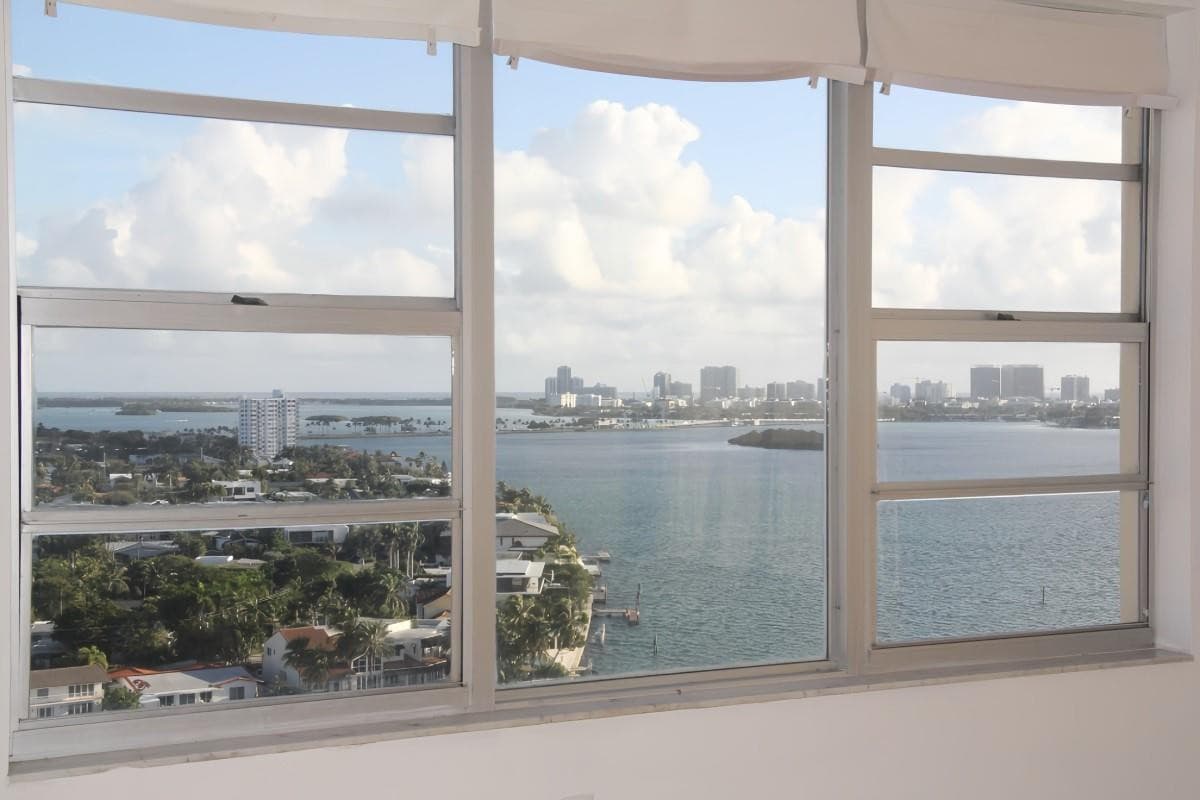 11111 Biscayne Boulevard 1901, Miami, FL 33181 — photo 4 of 12