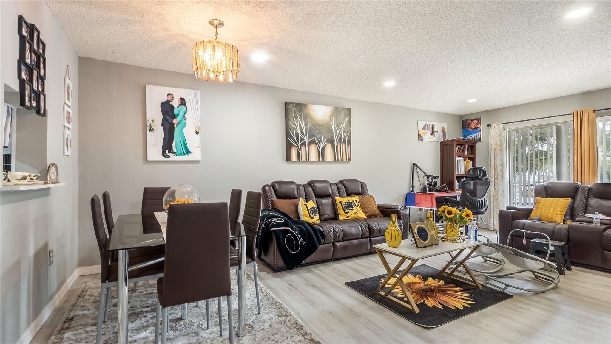 Condominium in North Miami — photo 4 of 27