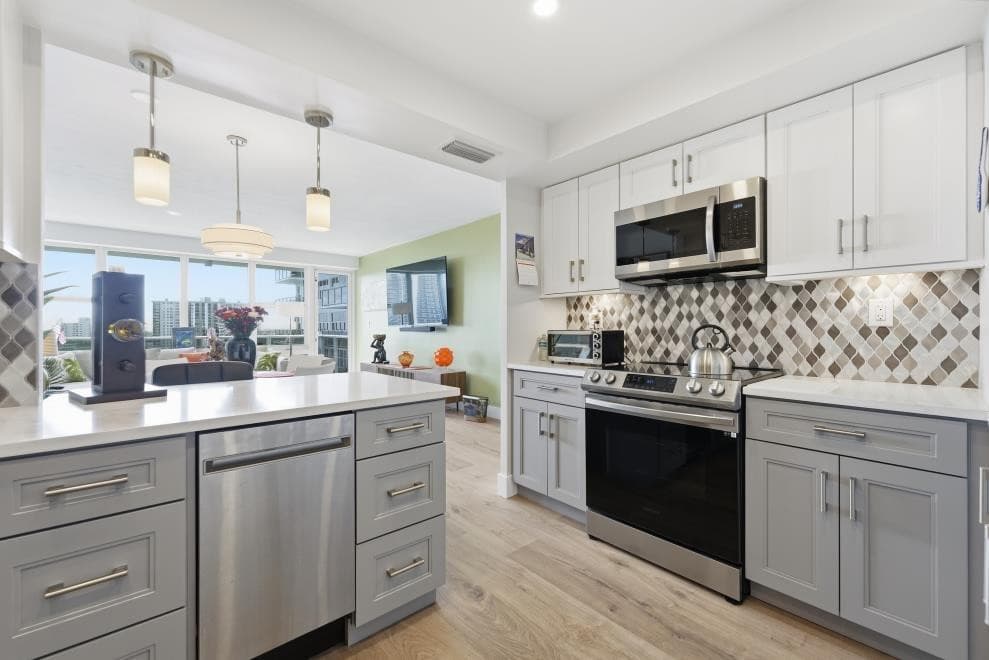 3333 NE 34th Street 1011, Fort Lauderdale, FL 33308 — photo 12 of 26