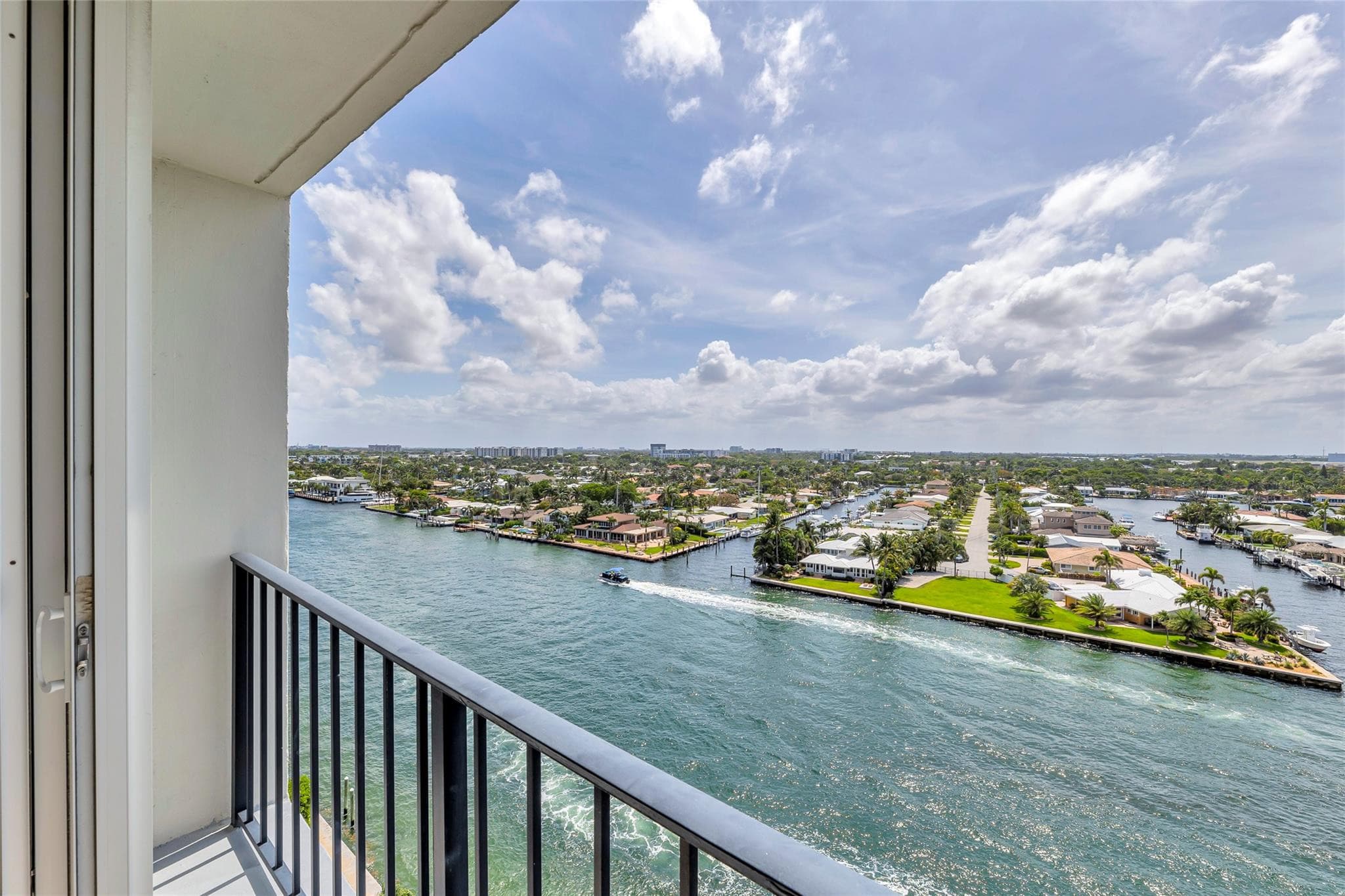 521 N Riverside Drive 1004, Pompano Beach, FL 33062 — photo 44 of 64