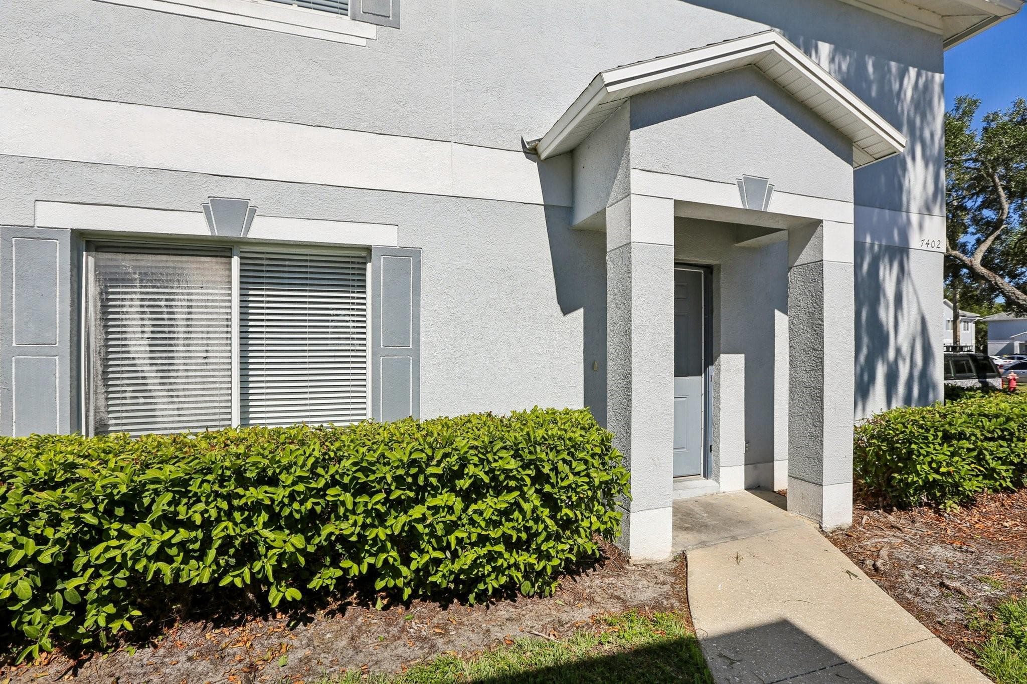 7402 Banks Drive 7402, Tampa, FL 33617 — photo 4 of 29
