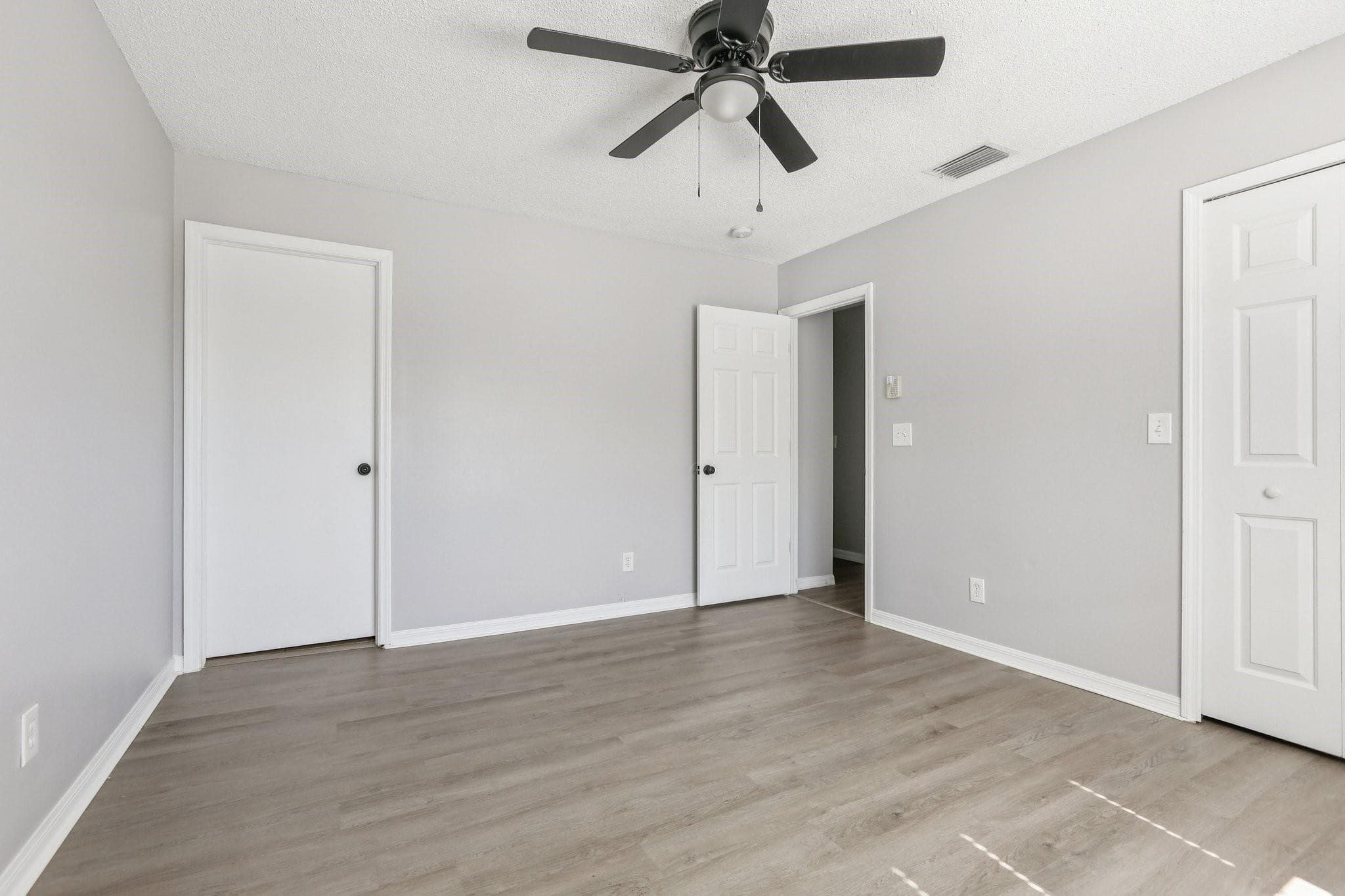 7402 Banks Drive 7402, Tampa, FL 33617 — photo 22 of 29