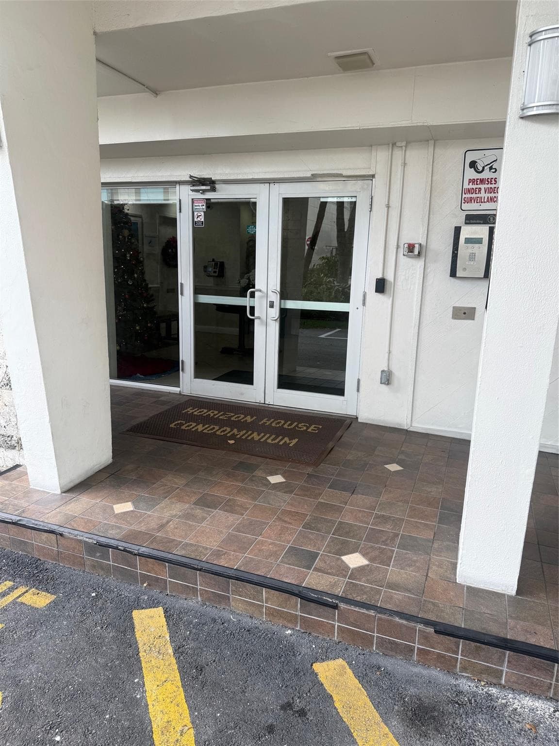 2555 NE 11th Street 502, Fort Lauderdale, FL 33304 — photo 11 of 11