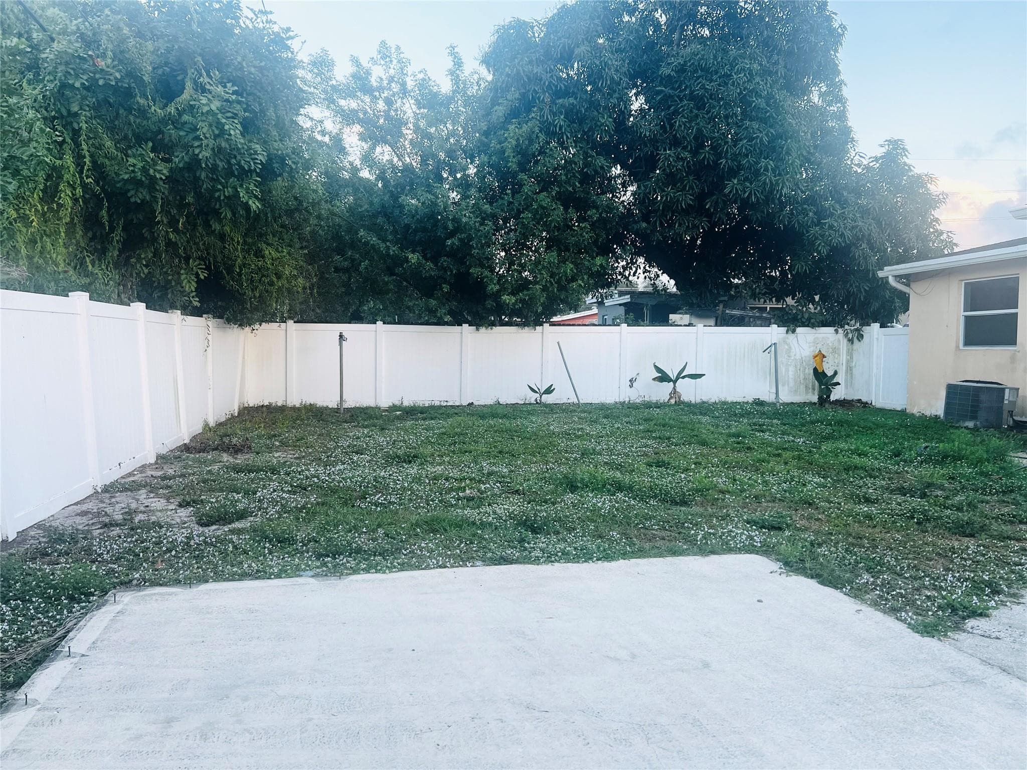 6409 Franklin Street, Hollywood, FL 33024 — photo 3 of 8