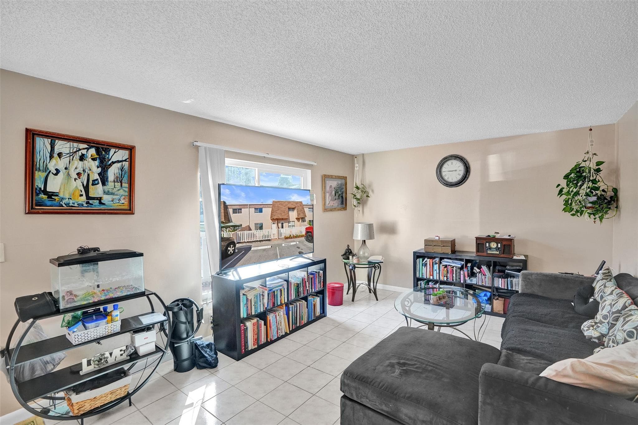 8081 NW 11th Street E, Margate, FL 33063 — photo 4 of 28