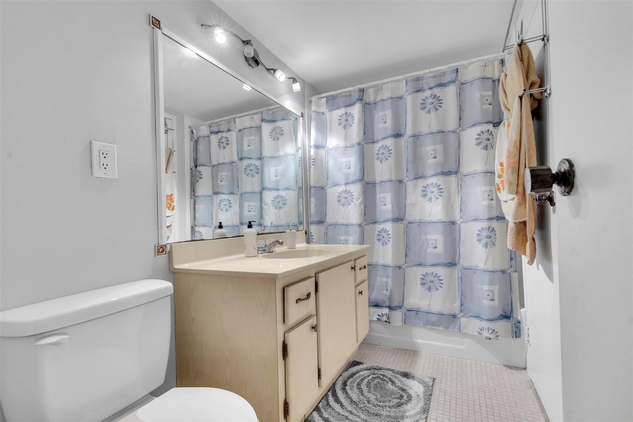 2600 NW 49th Avenue 309, Lauderdale Lakes, FL 33313 — photo 16 of 26
