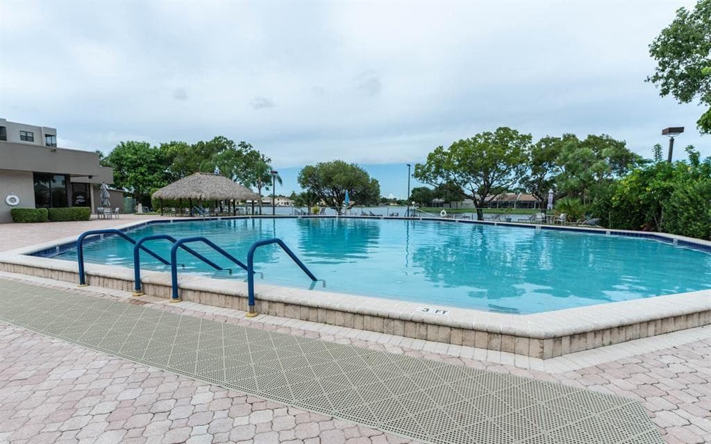 900 Colony Point Circle 407, Pembroke Pines, FL 33026 — photo 45 of 60
