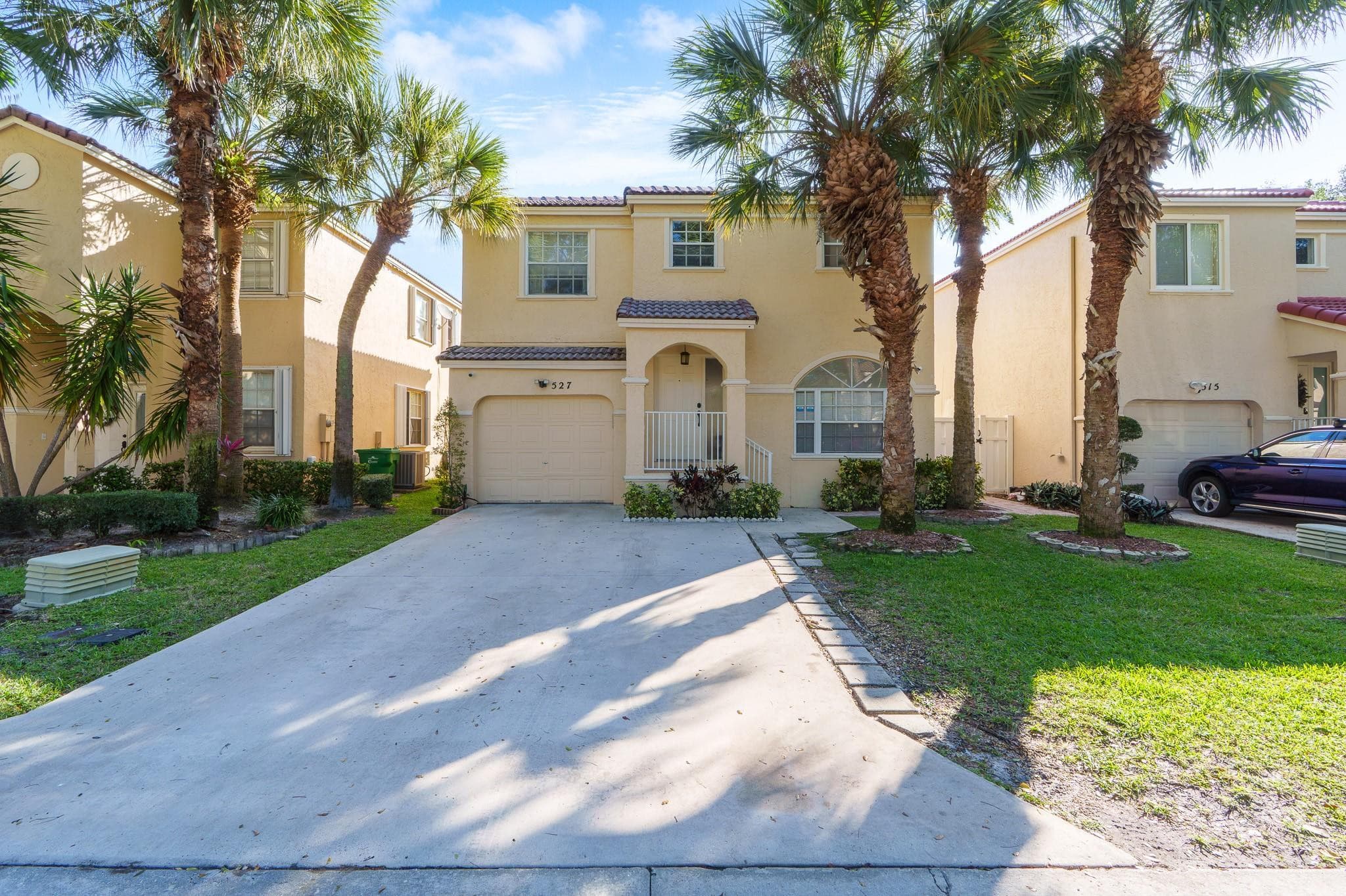 527 NW 87th Lane, Coral Springs, FL 33071 — photo 1 of 38