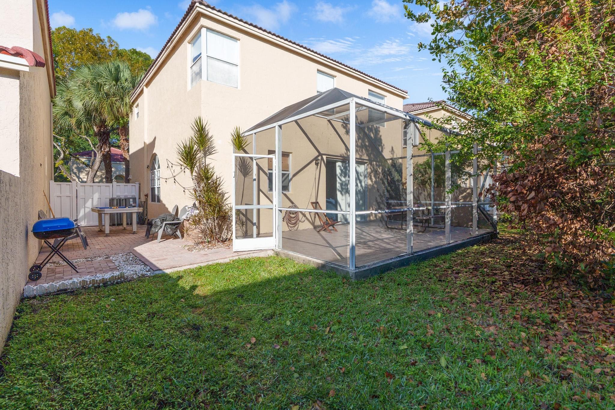 527 NW 87th Lane, Coral Springs, FL 33071 — photo 4 of 38