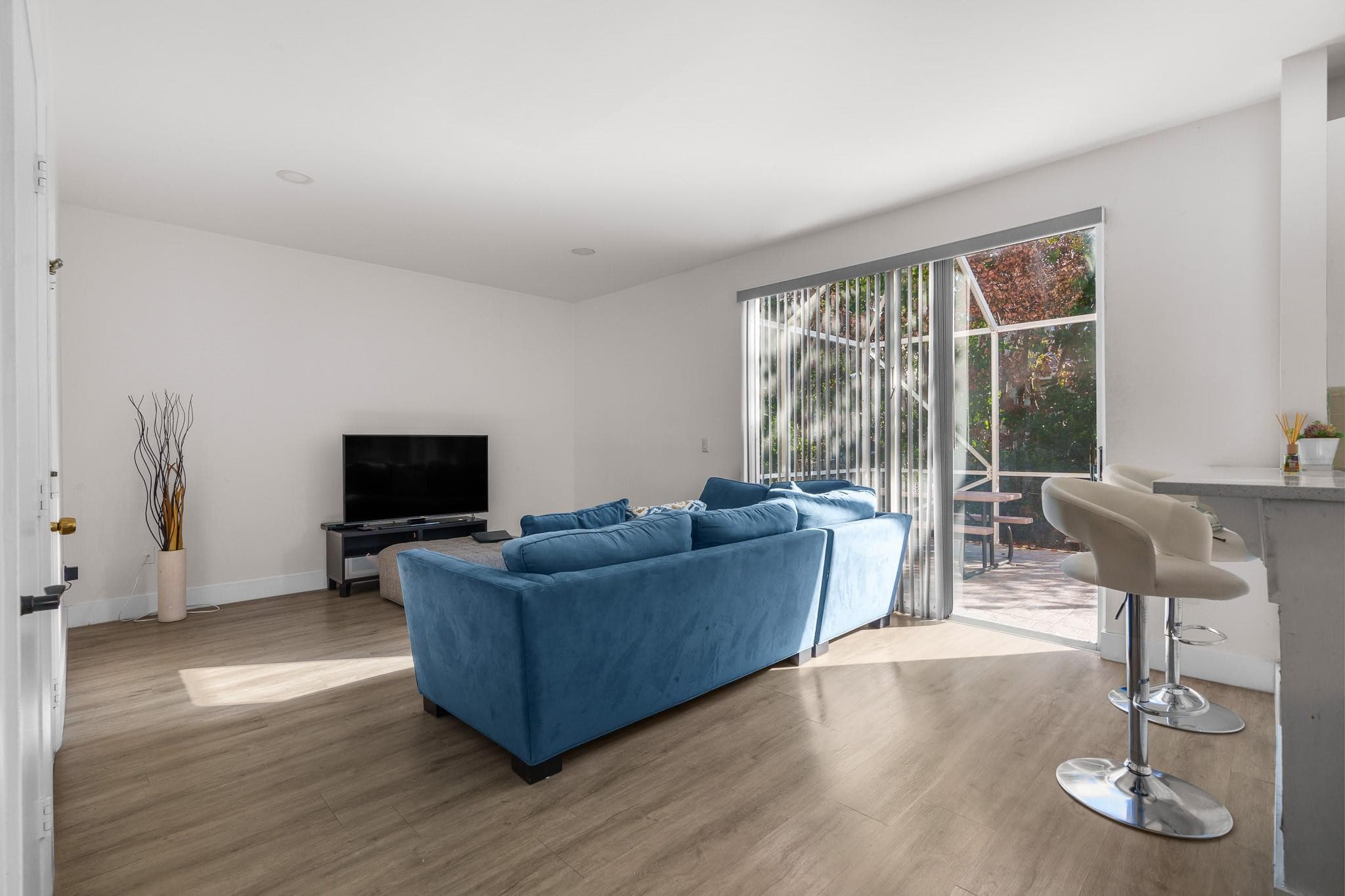 527 NW 87th Lane, Coral Springs, FL 33071 — photo 11 of 38