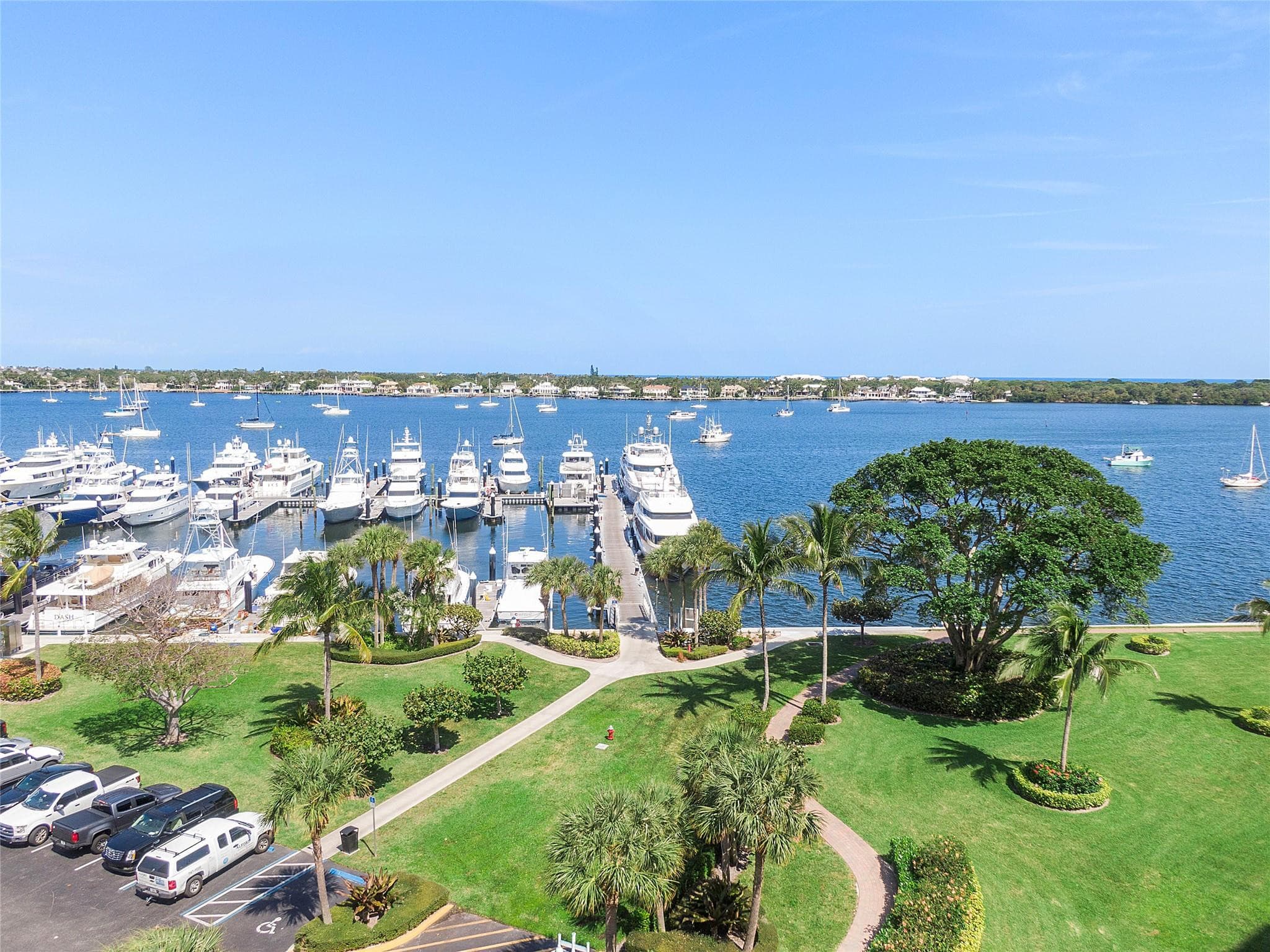 136 Lakeshore Drive T10, North Palm Beach, FL 33408 — photo 5 of 39
