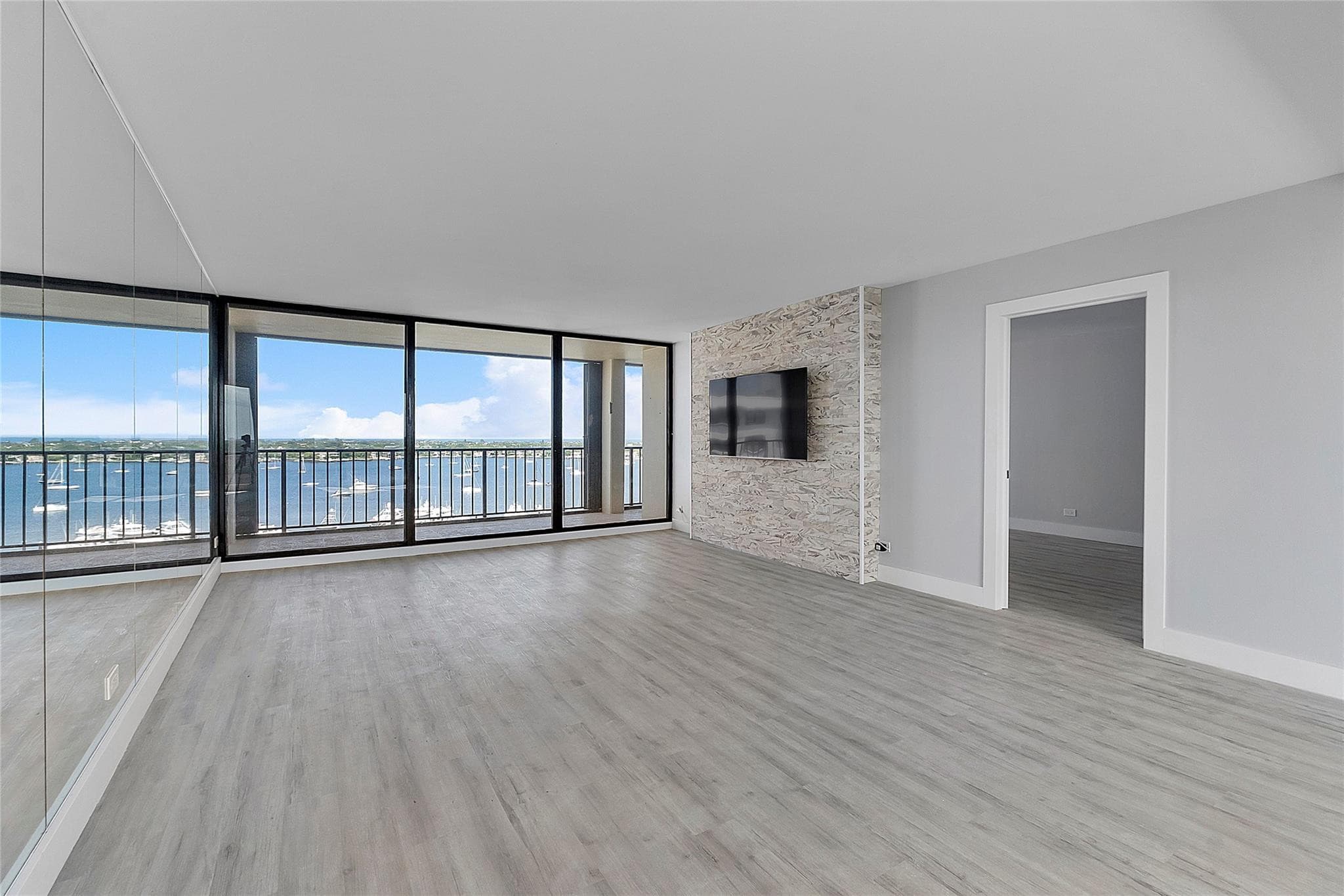 136 Lakeshore Drive T10, North Palm Beach, FL 33408 — photo 17 of 39