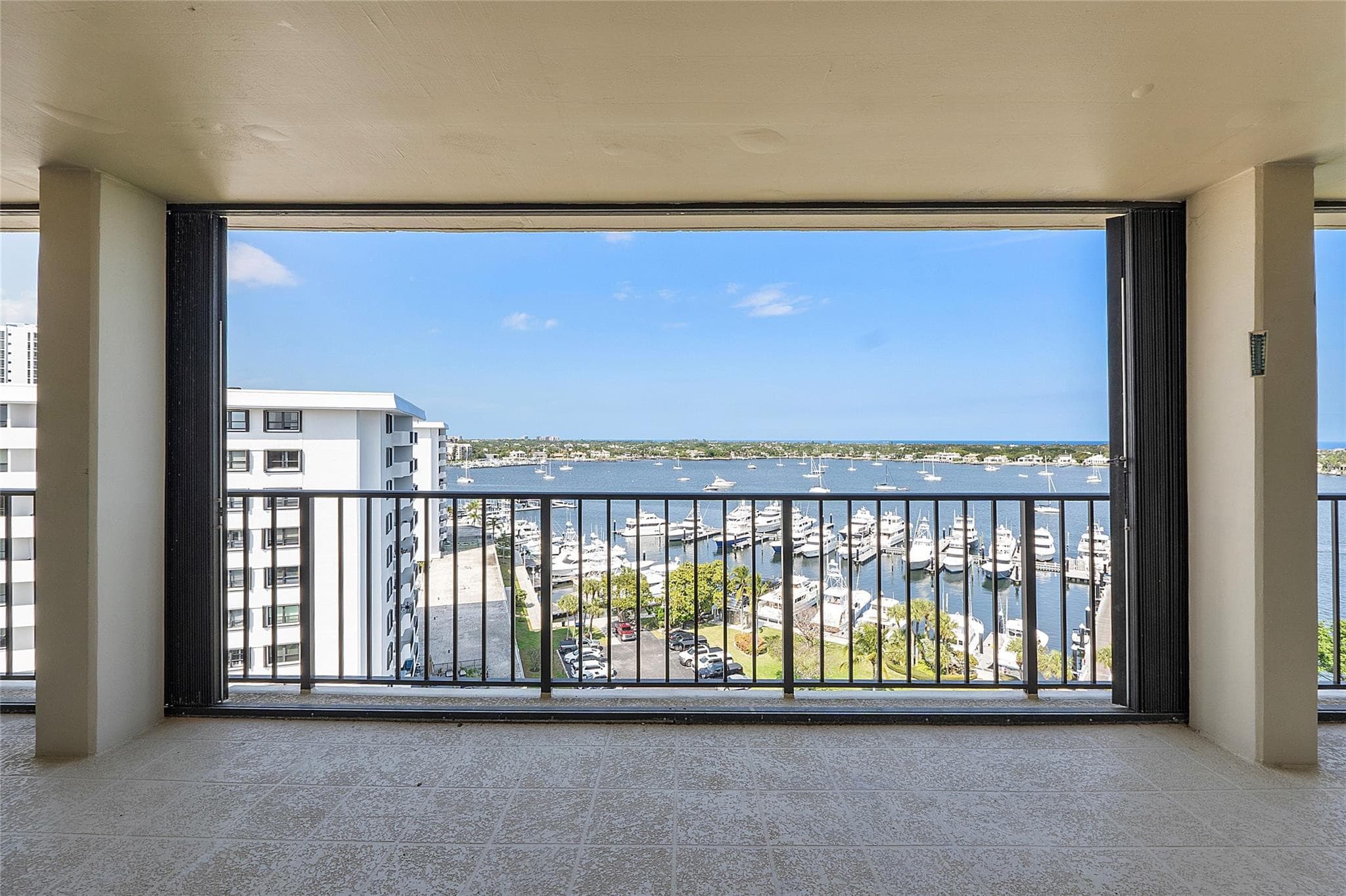 136 Lakeshore Drive T10, North Palm Beach, FL 33408 — photo 27 of 39