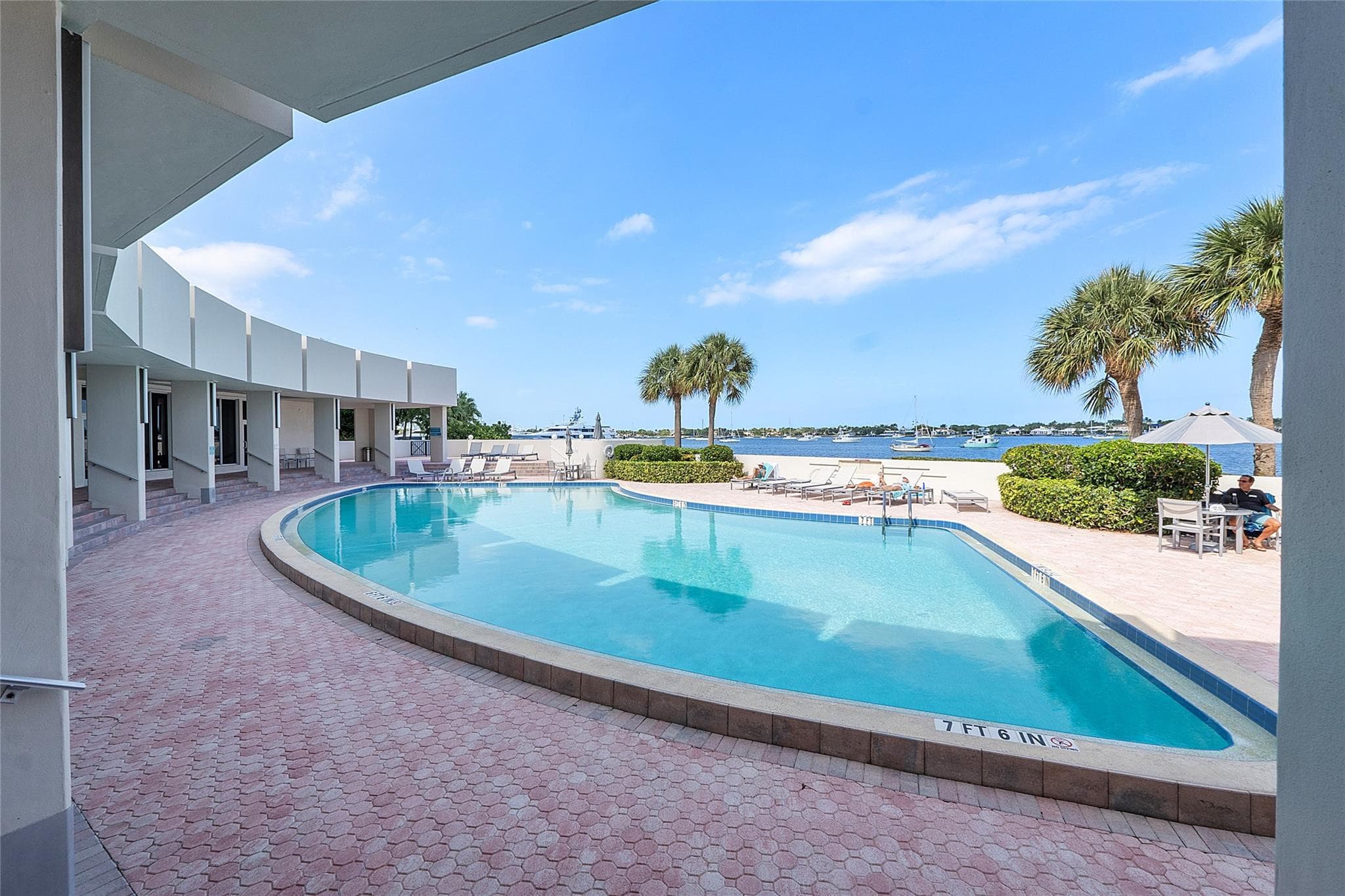 136 Lakeshore Drive T10, North Palm Beach, FL 33408 — photo 37 of 39