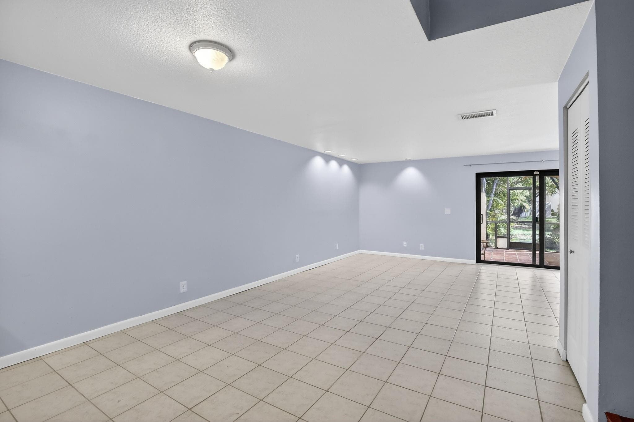 1261 NW 99th Terrace 47, Pembroke Pines, FL 33024 — photo 13 of 38