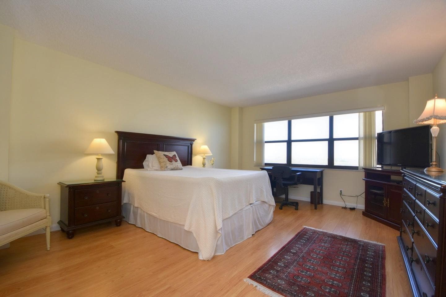 5100 N Ocean Boulevard 1004, Lauderdale-By-The-Sea, FL 33308 — photo 10 of 52