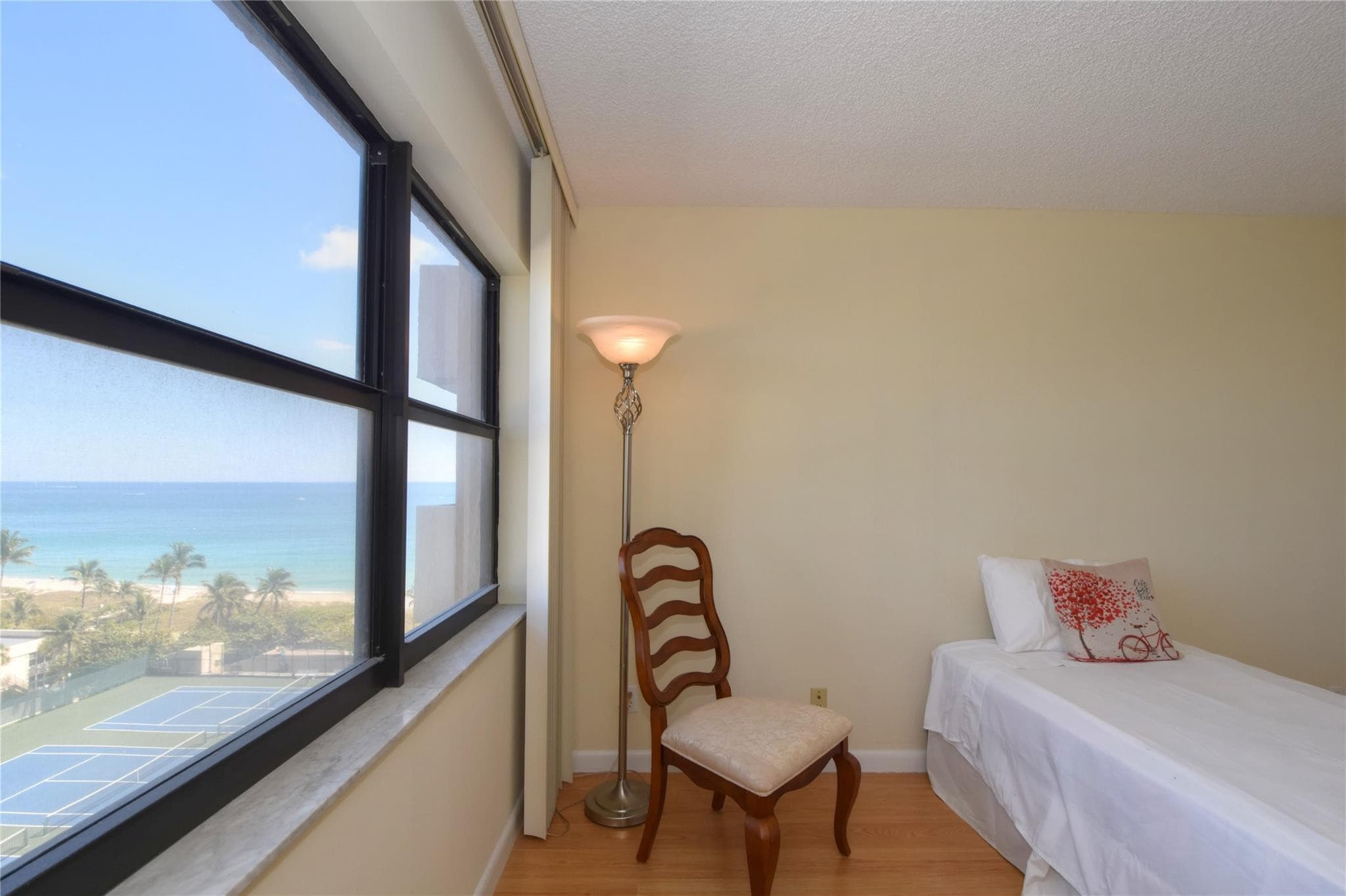 5100 N Ocean Boulevard 1004, Lauderdale-By-The-Sea, FL 33308 — photo 25 of 52
