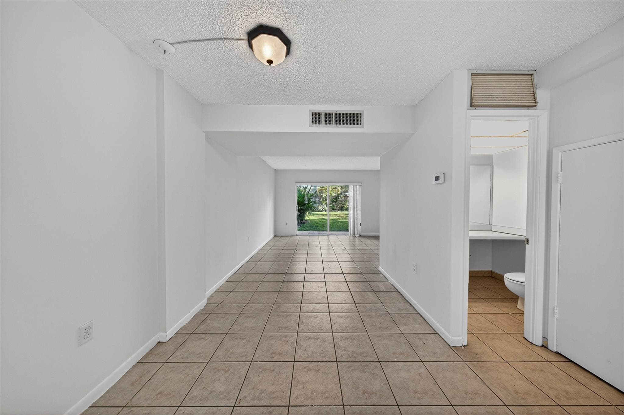 809 W Oakland Park Boulevard J5, Oakland Park, FL 33311 — photo 8 of 28