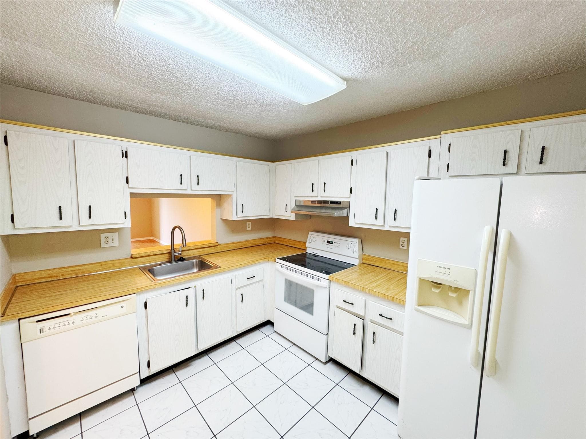 1820 SW 81st Avenue 3201, North Lauderdale, FL 33068 — photo 3 of 19
