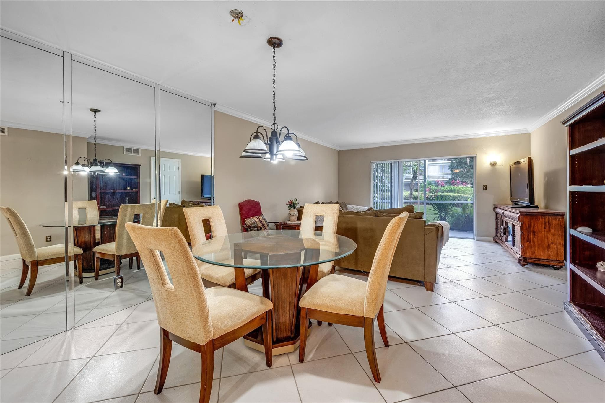 3774 Inverrary Boulevard 104P, Fort Lauderdale, FL 33319 — photo 4 of 22