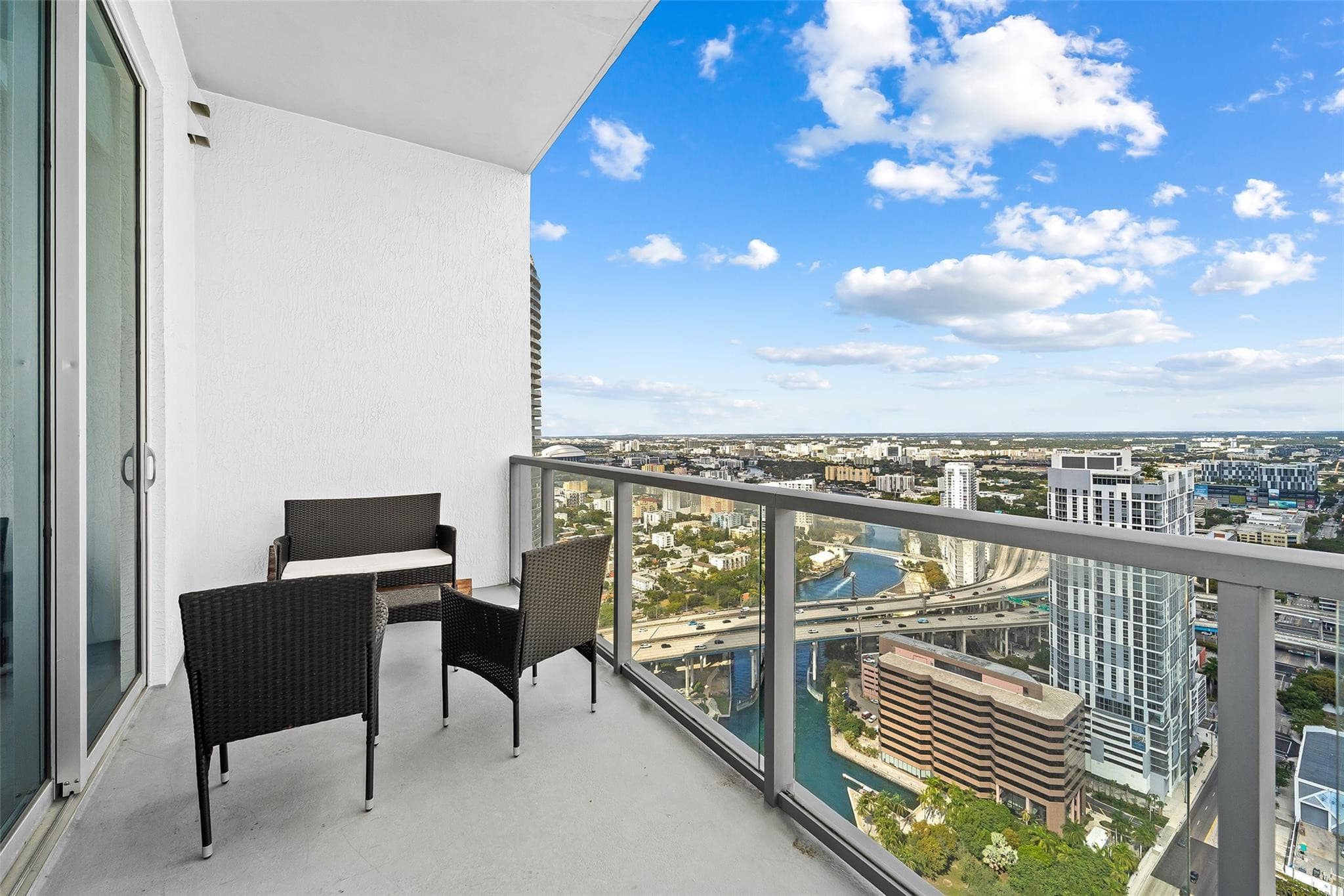185 SW 7th Street 4403, Miami, FL 33130 — photo 7 of 24
