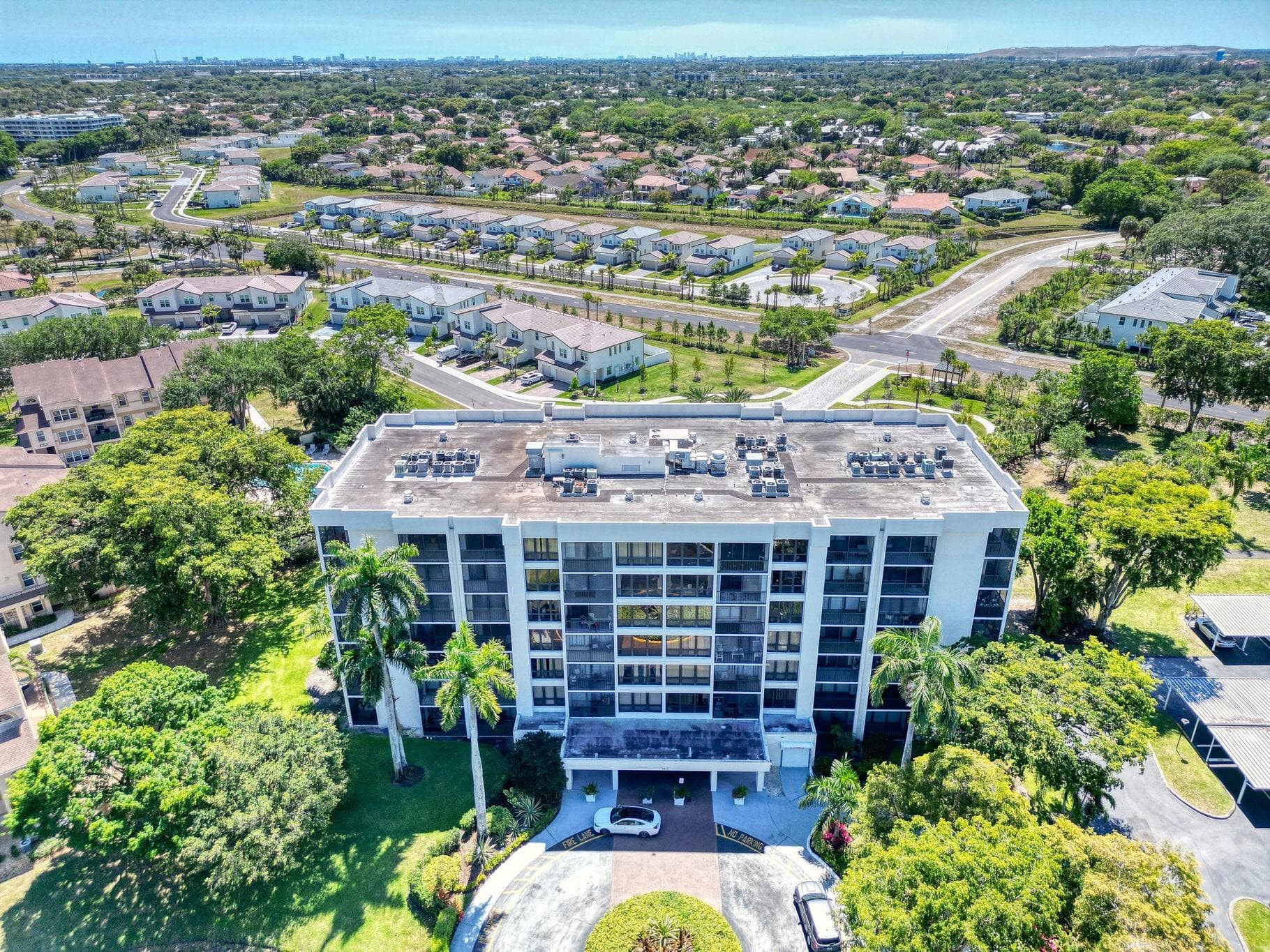 1170 N Federal Highway 106, Fort Lauderdale, FL 33304 — photo 3 of 40