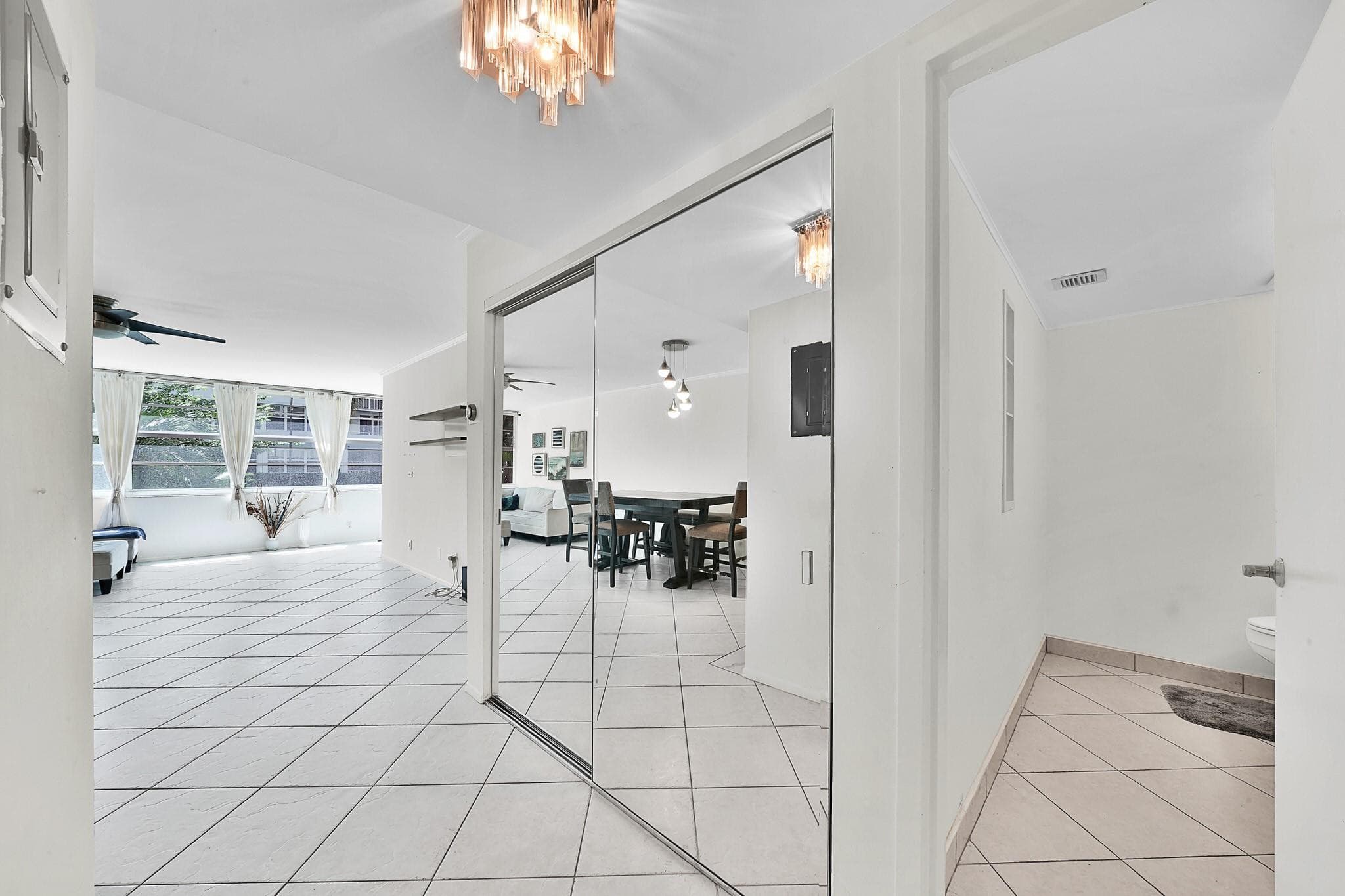 1170 N Federal Highway 106, Fort Lauderdale, FL 33304 — photo 15 of 40