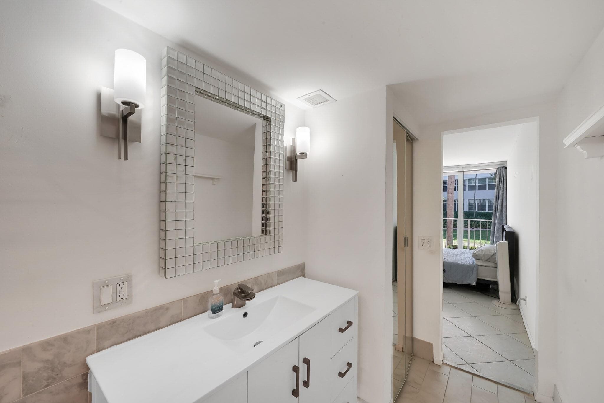 1170 N Federal Highway 106, Fort Lauderdale, FL 33304 — photo 31 of 40