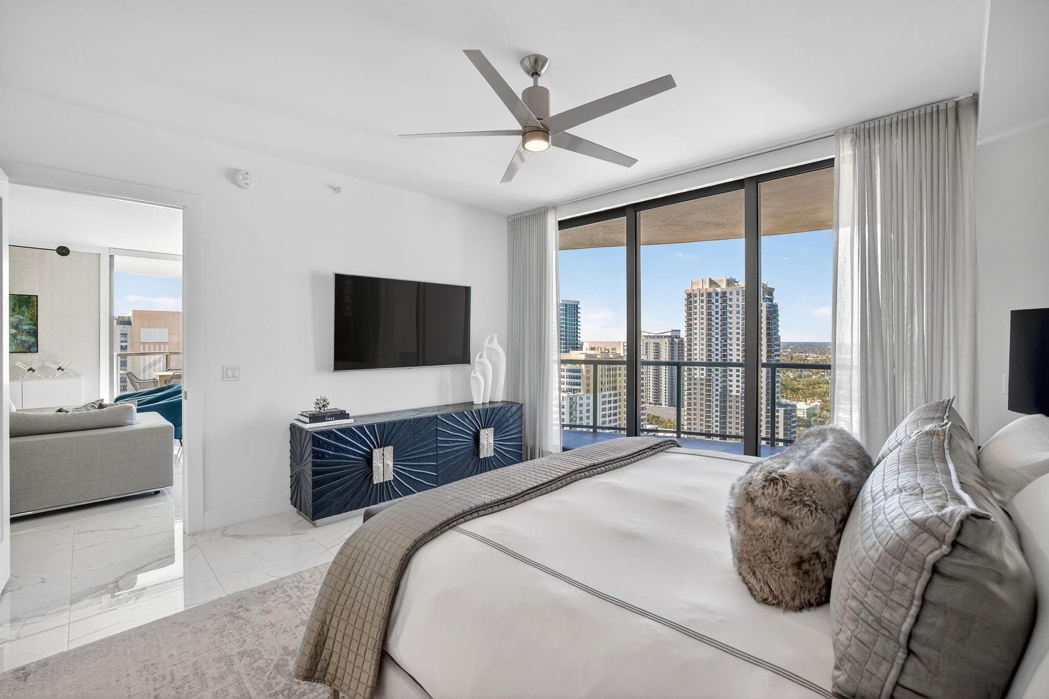 100 E Las Olas Boulevard 3004, Fort Lauderdale, FL 33301 — photo 25 of 51
