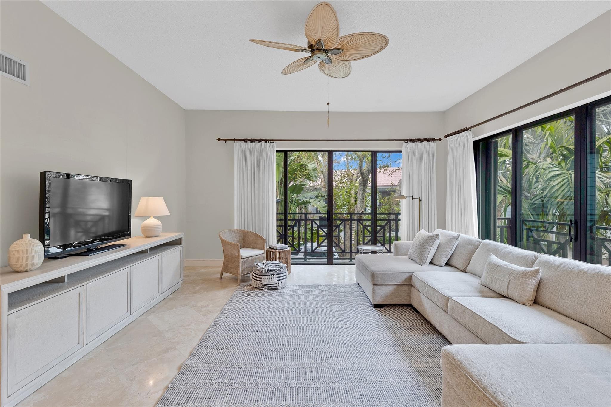 1662 S Ocean Lane 259, Fort Lauderdale, FL 33316 — photo 2 of 12