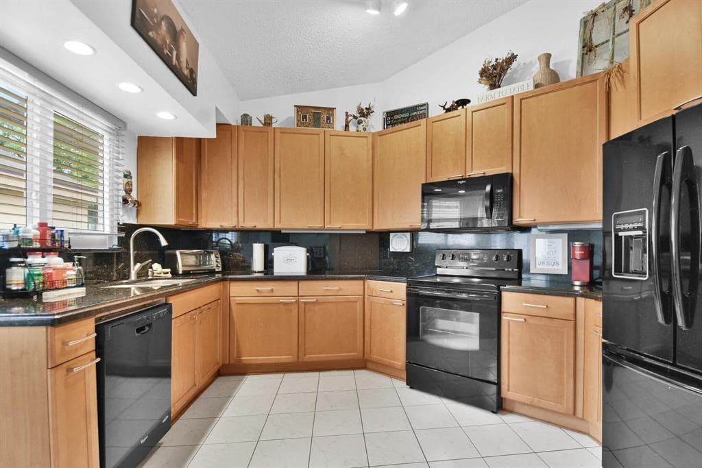 2251 NW 34th Terrace, Coconut Creek, FL 33066 — photo 13 of 13
