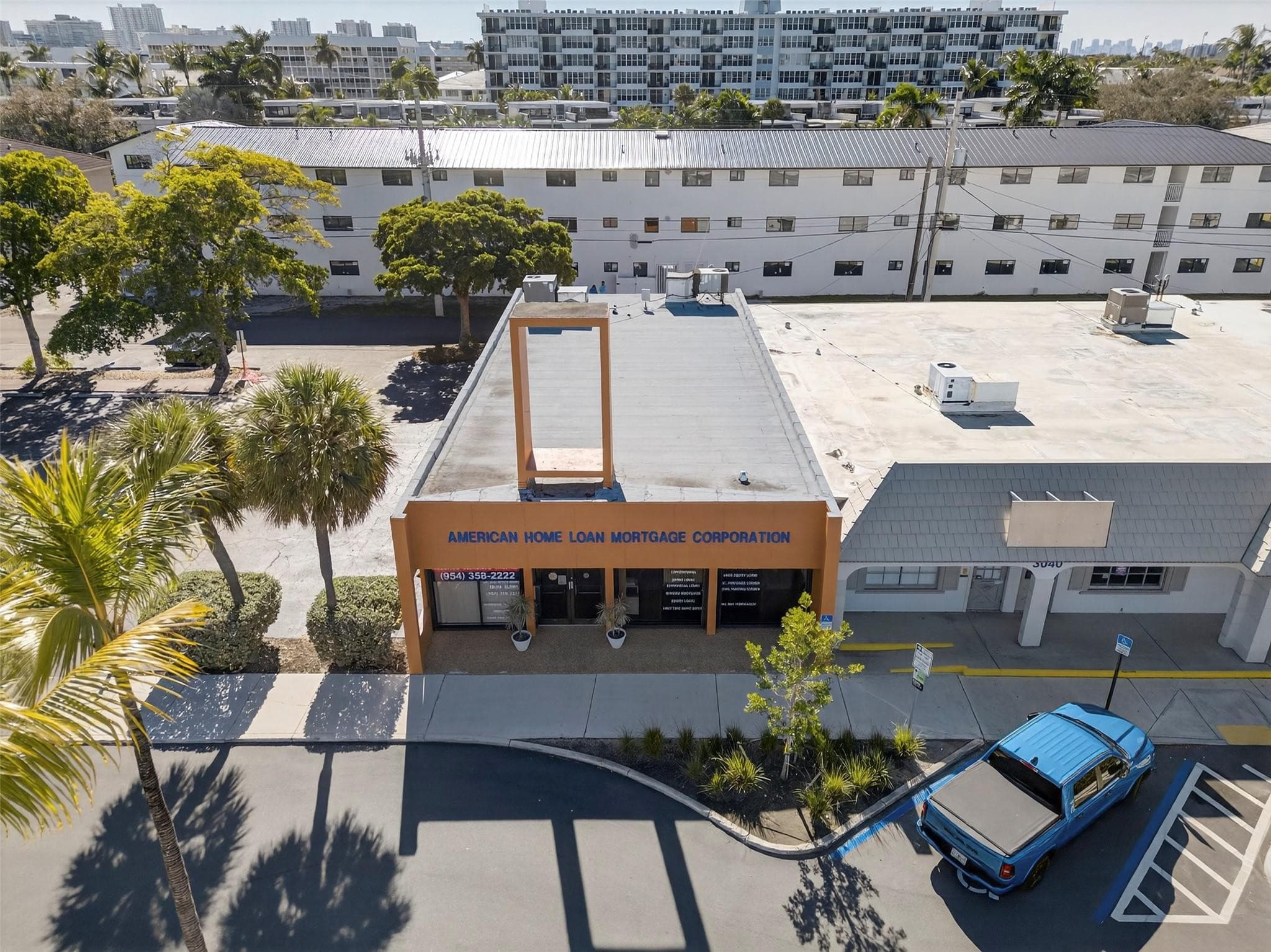 3050 E Commercial Boulevard, Fort Lauderdale, FL 33308 — photo 1 of 36