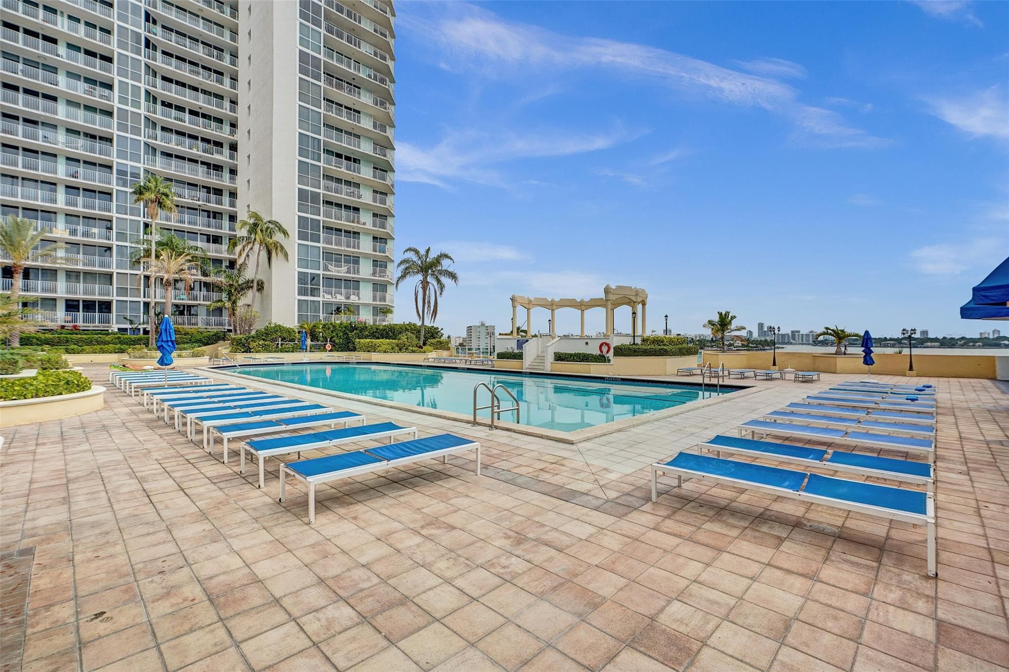 7601 E Treasure Drive 617, North Bay Village, FL 33141 — photo 40 of 60