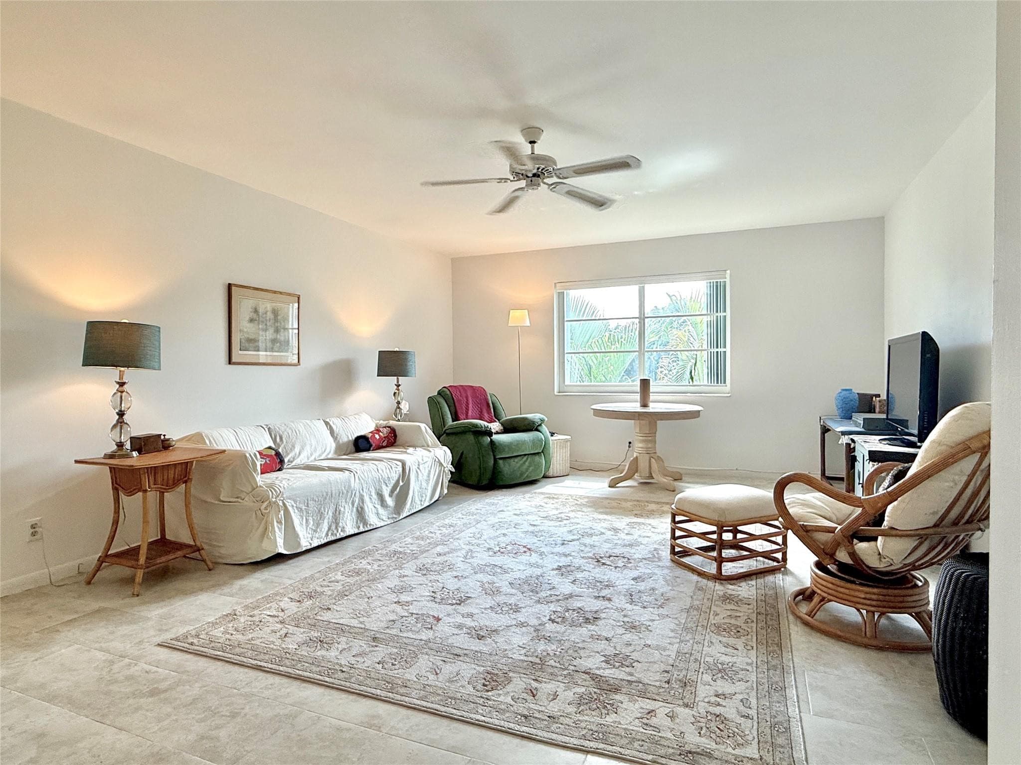 669 W Oakland Park Boulevard 220b, Oakland Park, FL 33311 — photo 13 of 24