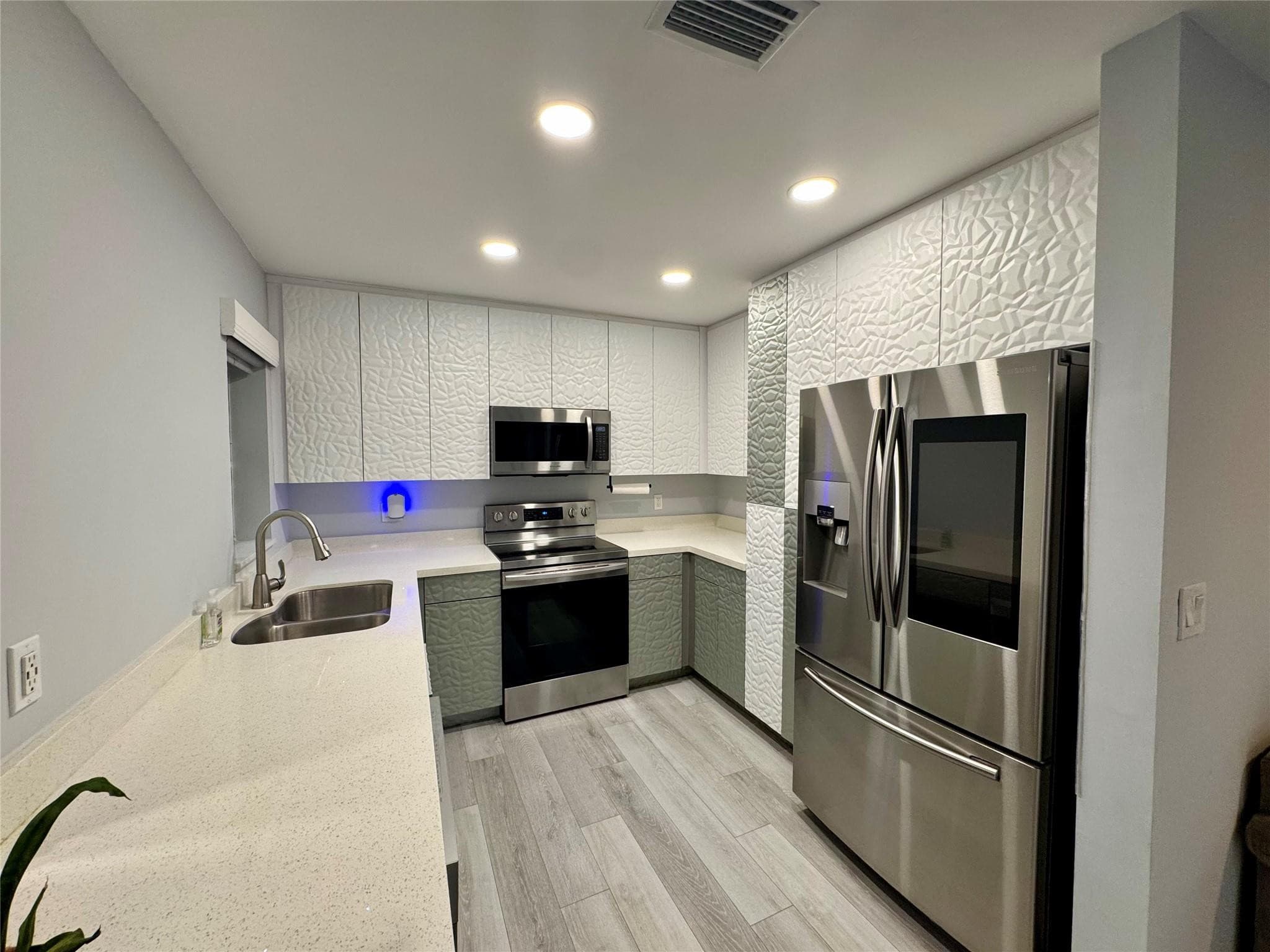 4174 Carambola Circle 4174, Coconut Creek, FL 33066 — photo 5 of 23