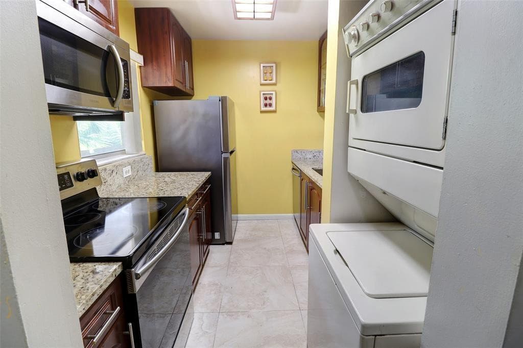 3246 NW 102nd Terrace 308-F, Coral Springs, FL 33065 — photo 1 of 13