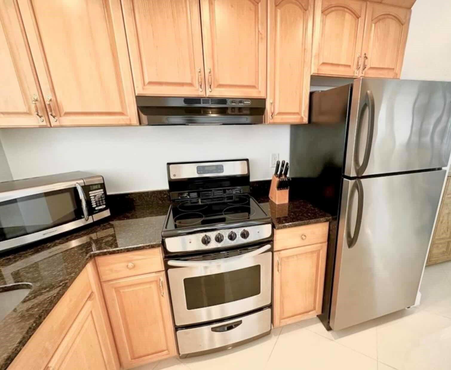9 N Birch Road 601, Fort Lauderdale, FL 33304 — photo 3 of 9