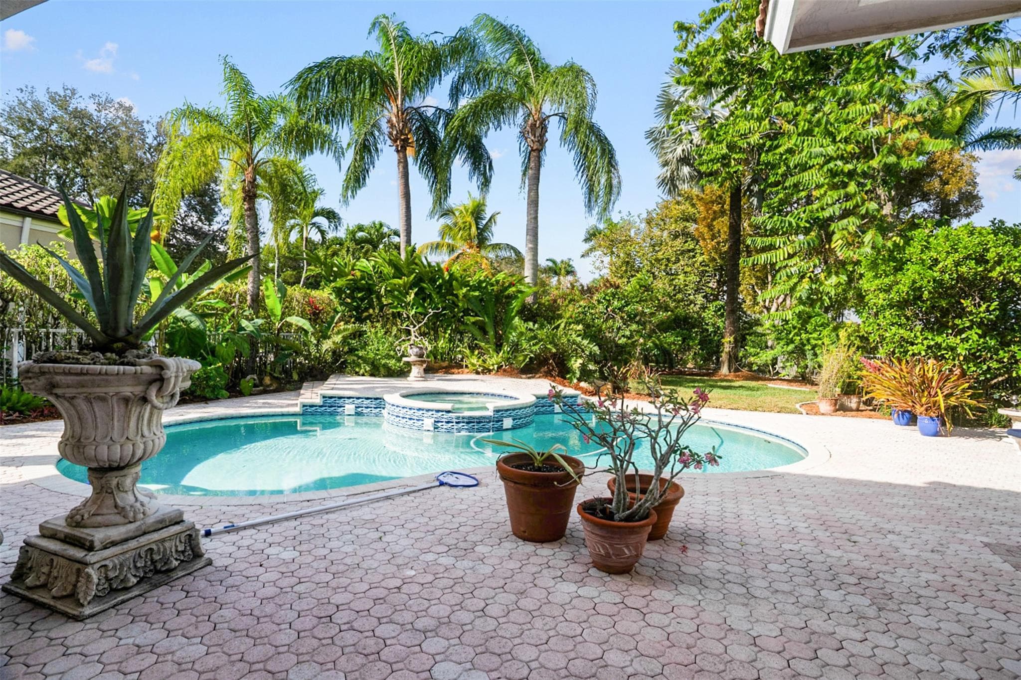1012 SW 156th Avenue, Pembroke Pines, FL 33027 — photo 48 of 63