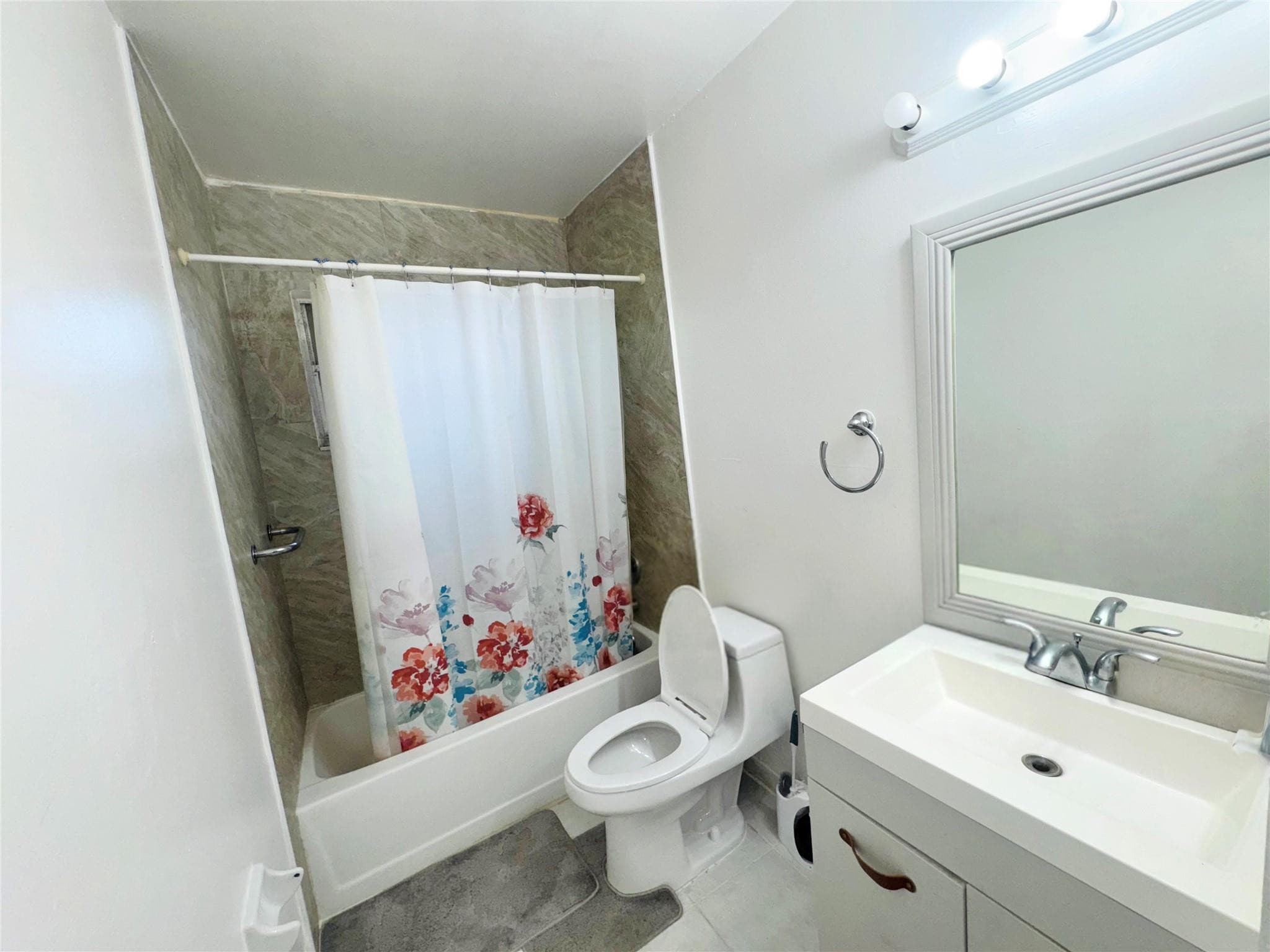 704 NW 3rd Avenue, Pompano Beach, FL 33060 — photo 8 of 12