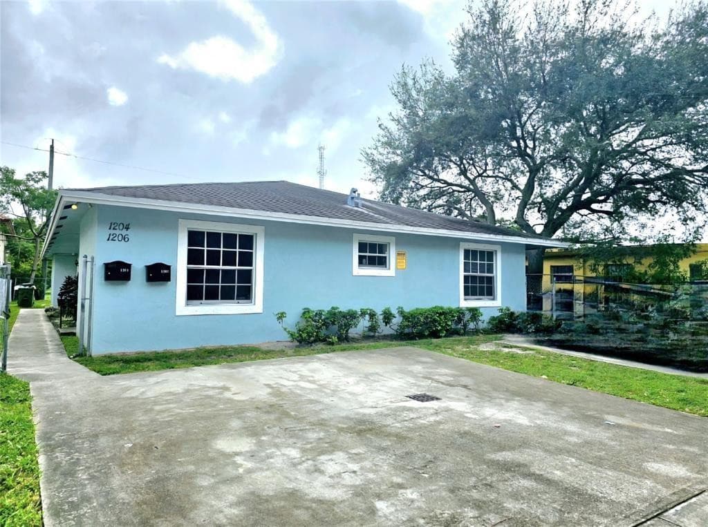 1204 NW 3rd Street, Fort Lauderdale, FL 33311 — photo 1 of 18