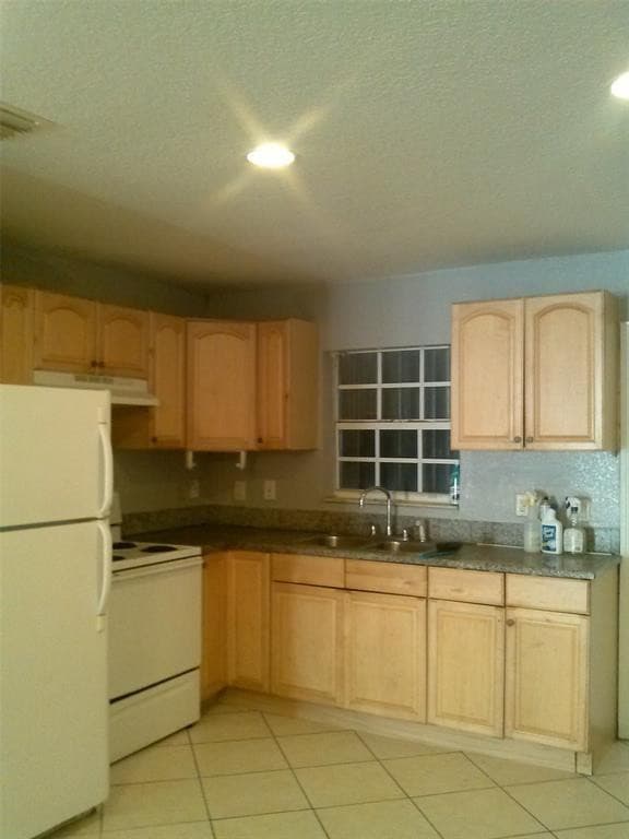 1204 NW 3rd Street, Fort Lauderdale, FL 33311 — photo 8 of 18