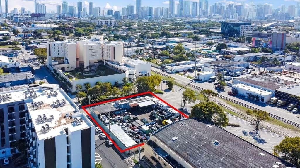 2230 NW 8th Avenue, Miami, FL 33127 — photo 1 of 64