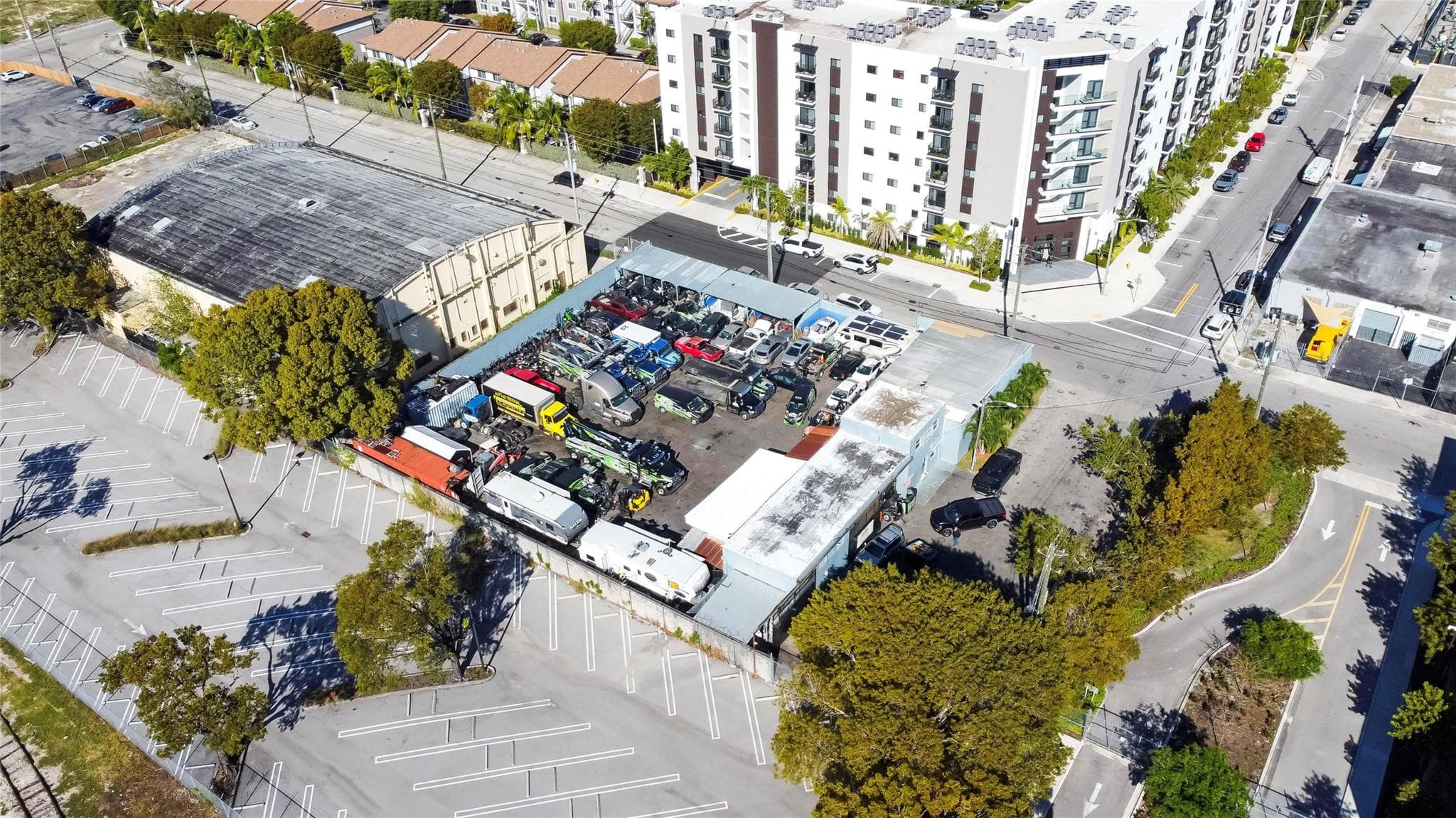 2230 NW 8th Avenue, Miami, FL 33127 — photo 10 of 64