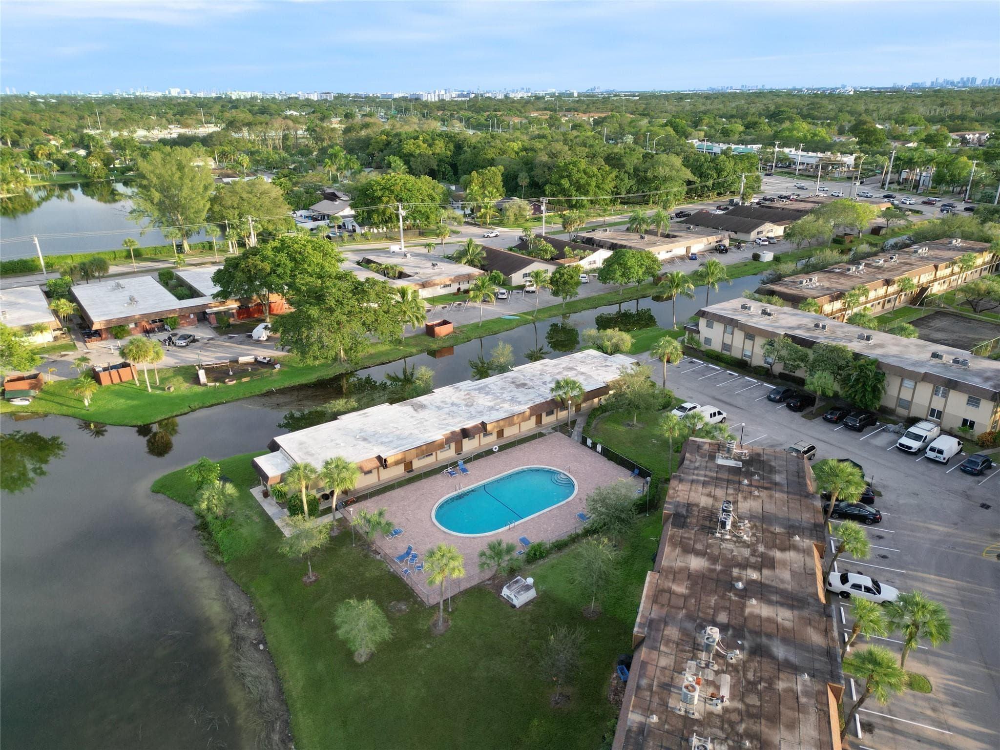 416 Lakeside Drive 129, Margate, FL 33063 — photo 27 of 31