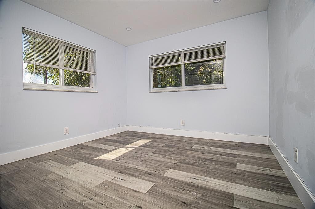 2432 Sherman Street, Hollywood, FL 33020 — photo 9 of 27