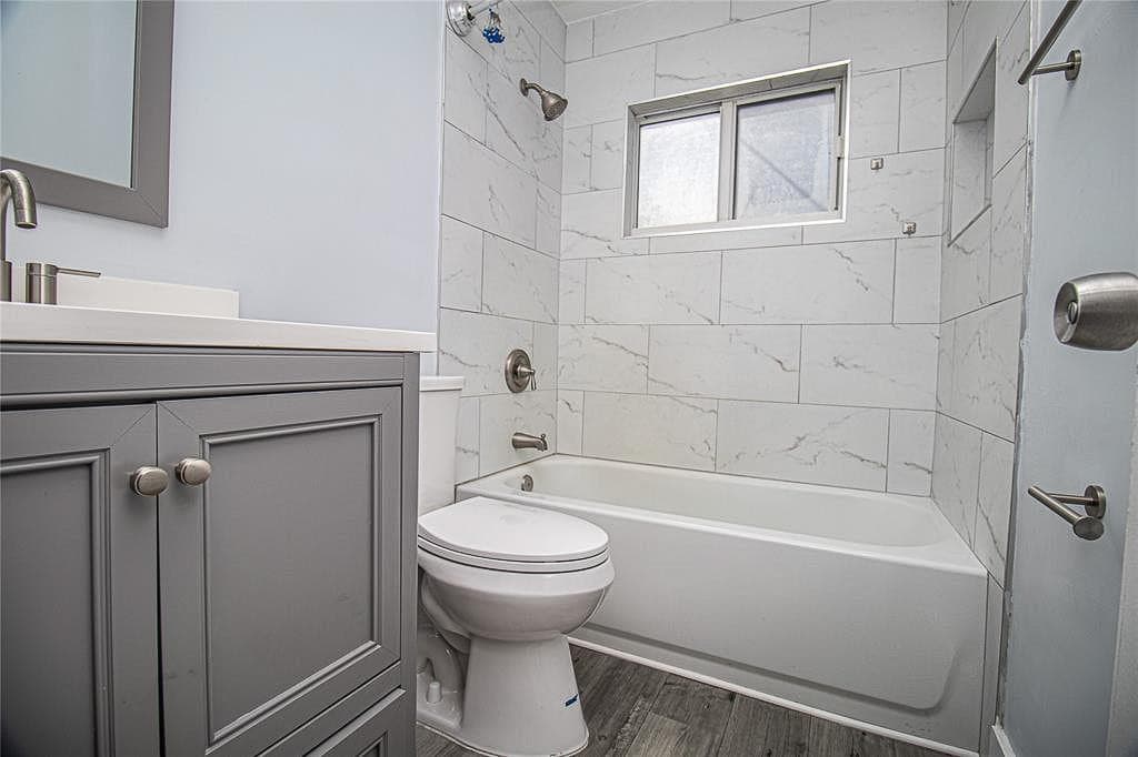 2432 Sherman Street, Hollywood, FL 33020 — photo 11 of 27