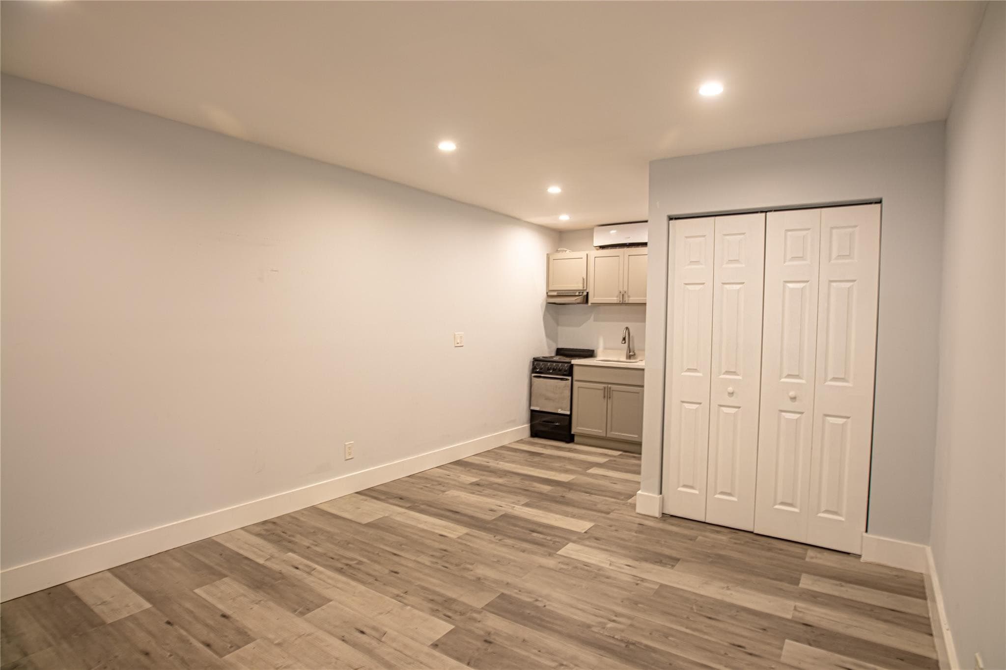 2432 Sherman Street, Hollywood, FL 33020 — photo 15 of 27