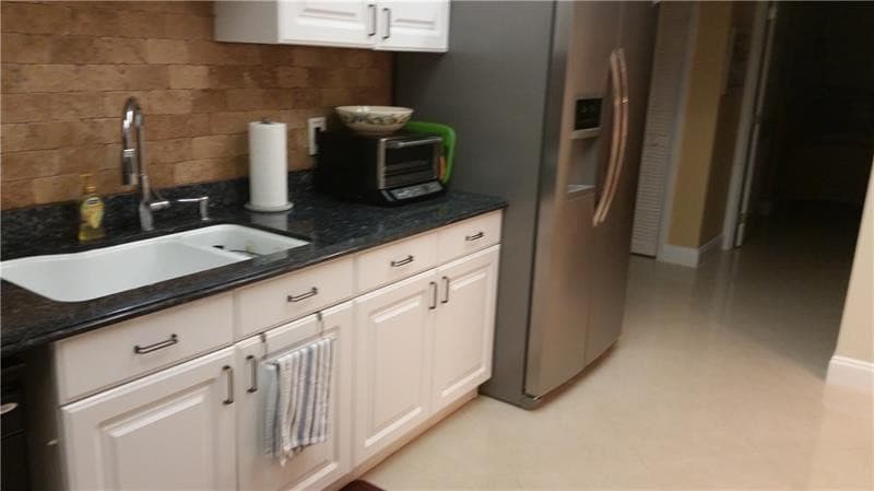 625 Oaks Drive 704, Pompano Beach, FL 33069 — photo 2 of 15