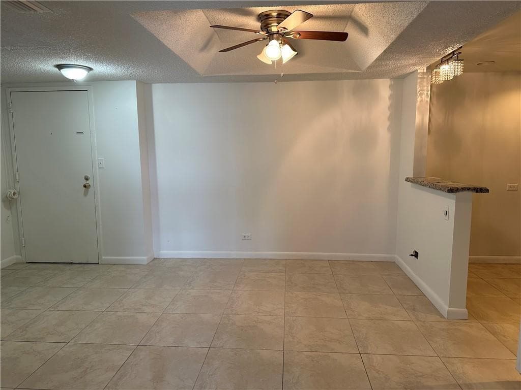 3680 Inverrary Drive 3r, Lauderhill, FL 33319 — photo 2 of 22