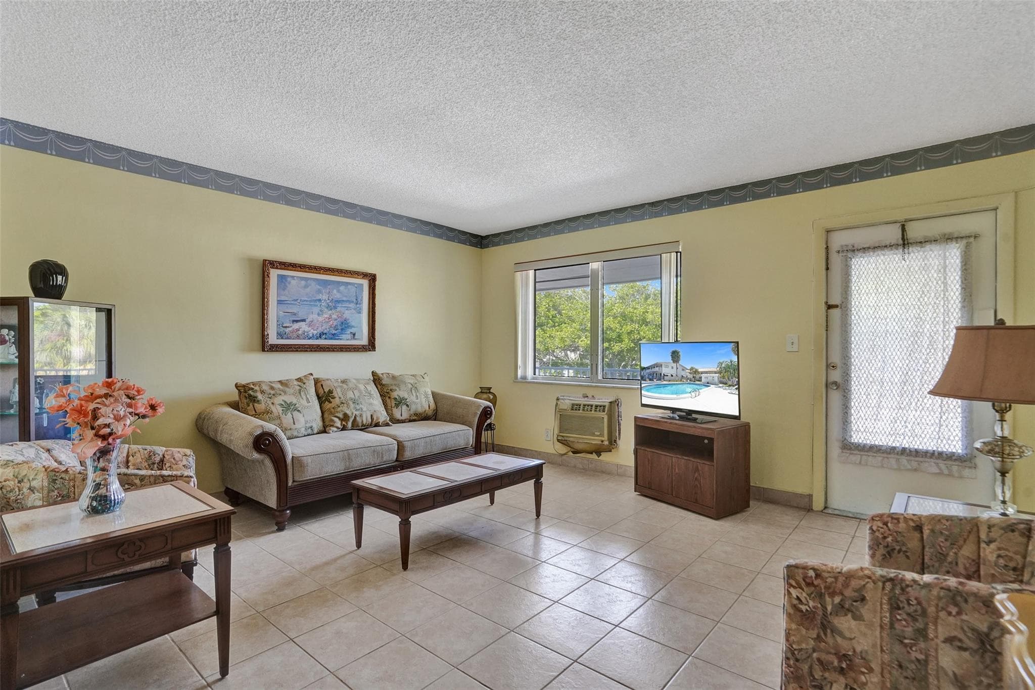 2000 NE 51st Court 205, Fort Lauderdale, FL 33308 — photo 2 of 21